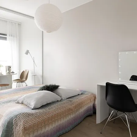 Scandinavian Minimalist Seaside Flat On Metro With Downtown View Helsinki