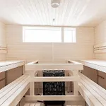Scandinavian Minimalist Seaside Flat On Metro With Downtown View 赫尔辛基