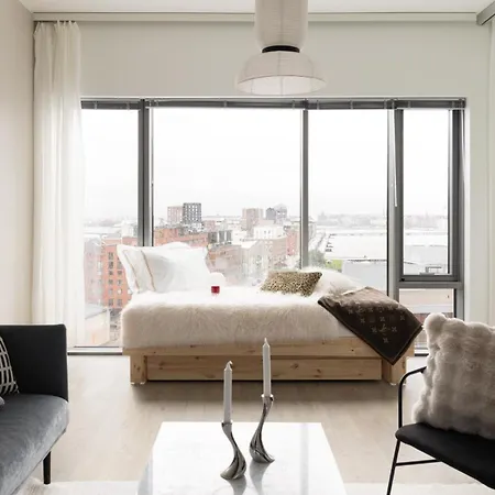 Scandinavian Minimalist Seaside Flat On Metro With Downtown View アパート *